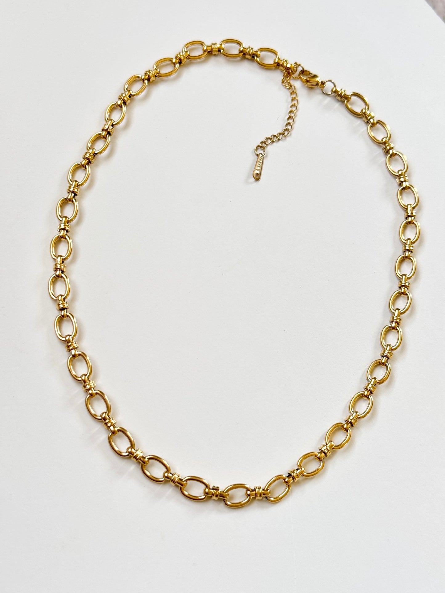 Kat Necklace