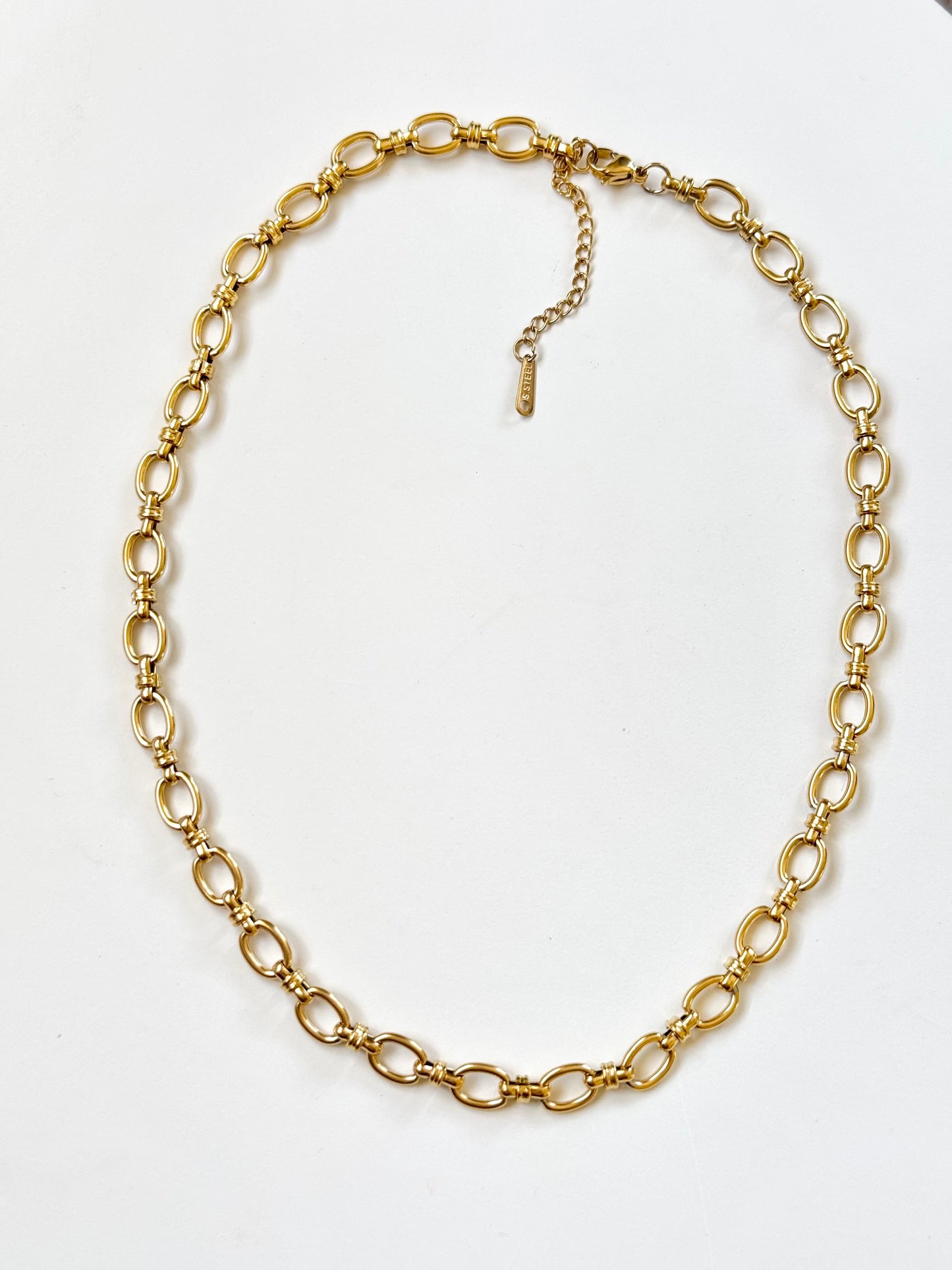 Kat Necklace