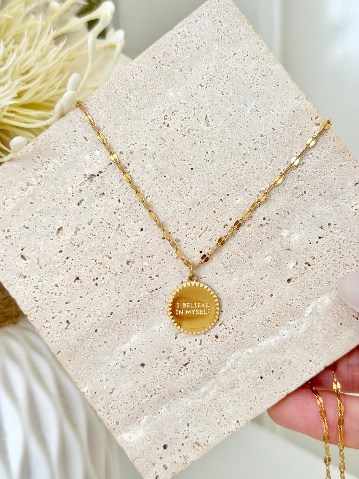 “Creo en mí Misma” Necklace