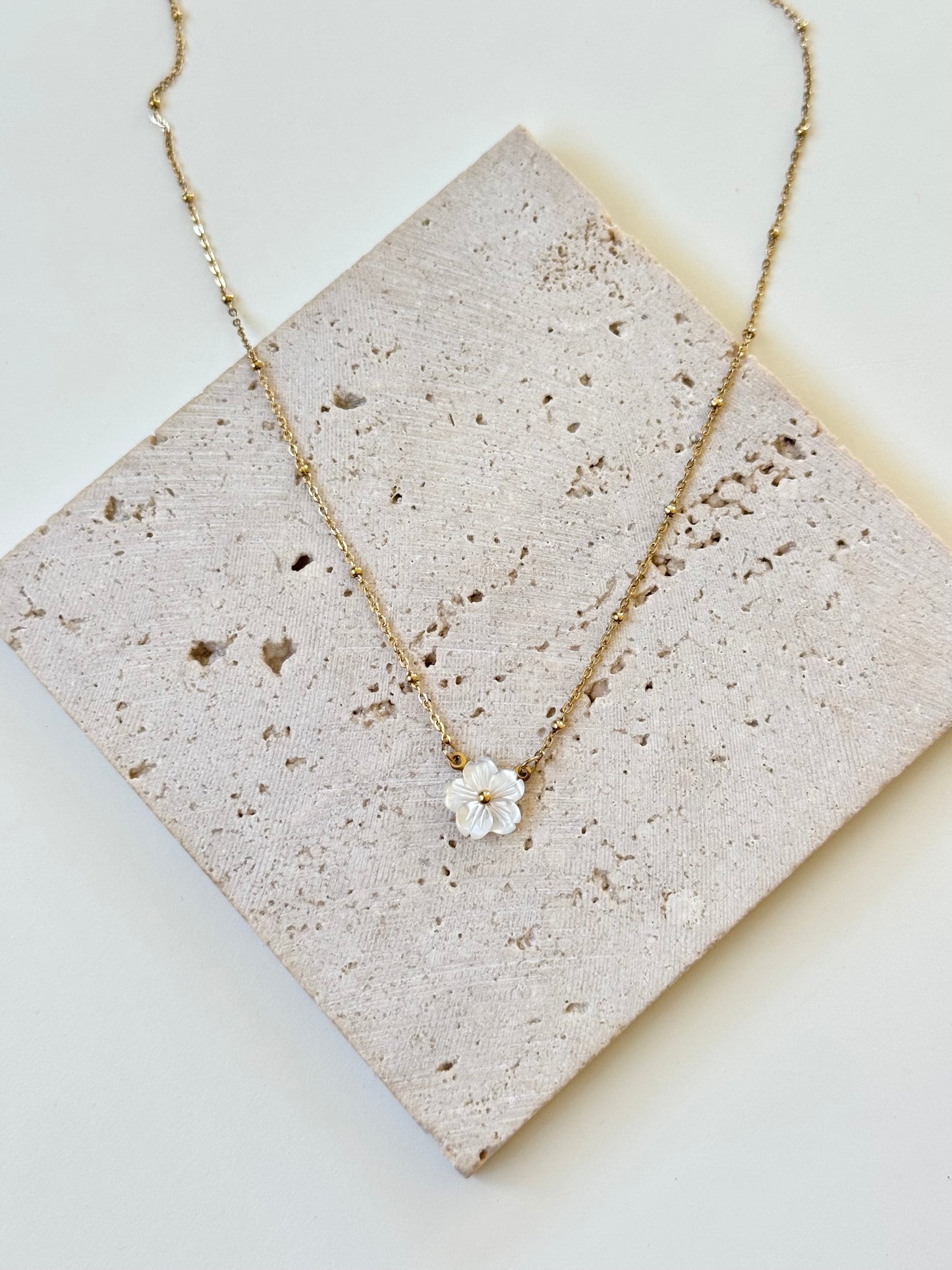 Renace Necklace