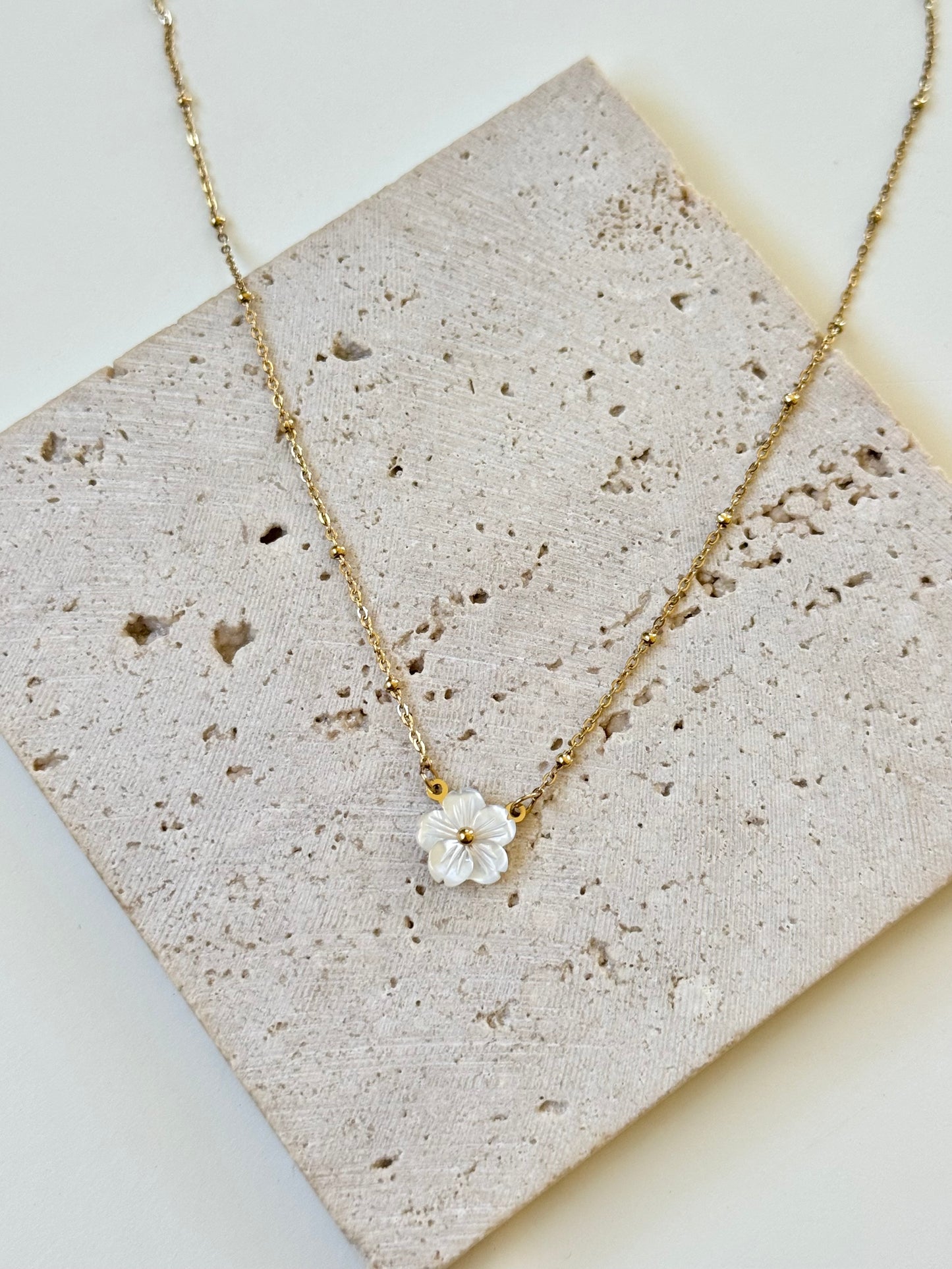Renace Necklace