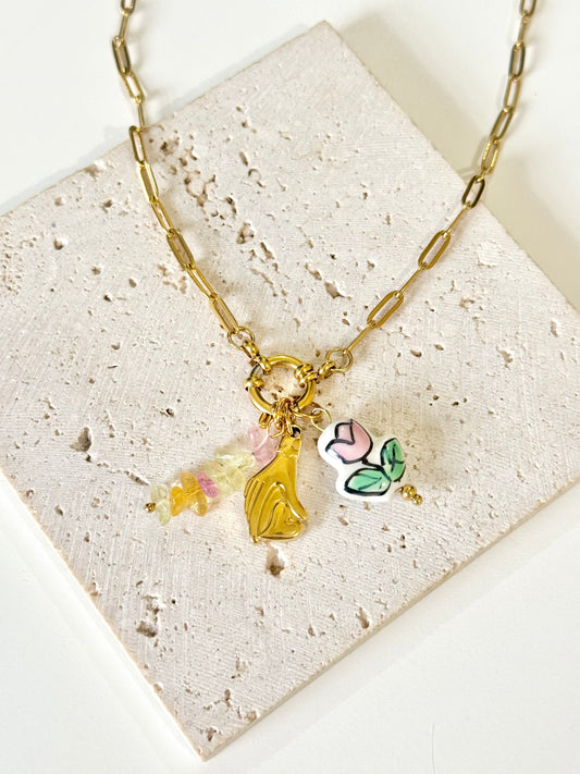 Amuleto Necklace