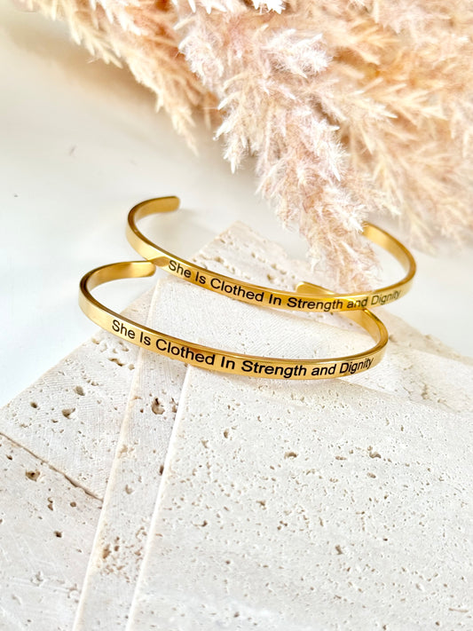 Fuerza y Dignidad Bangle✨