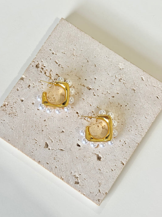 Pearly Earrings