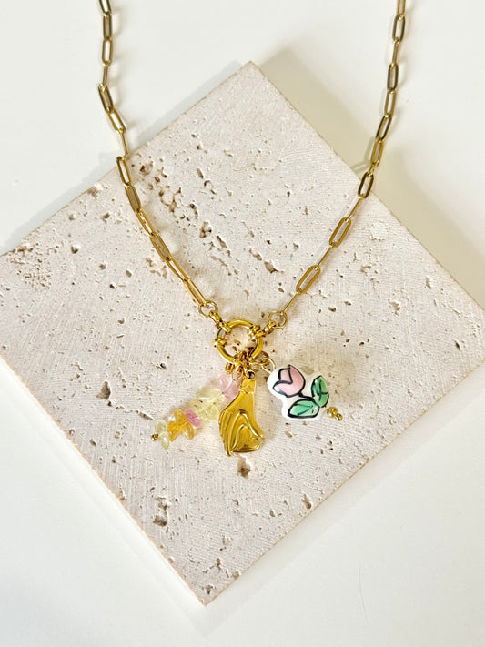 Amuleto Necklace