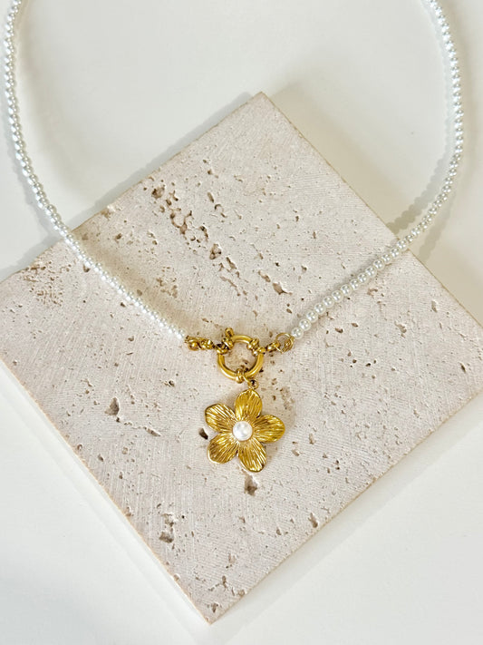 Florece Necklace